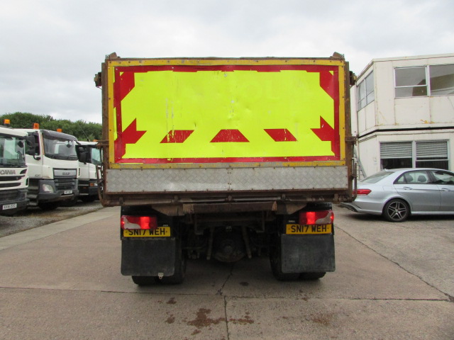 Vehicle Photo 6
