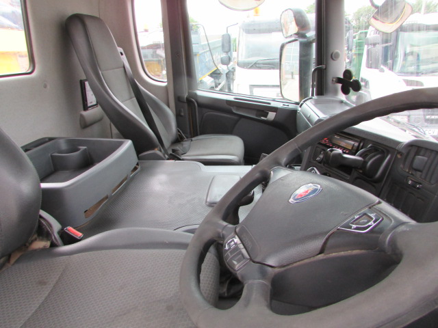 Vehicle Photo 14