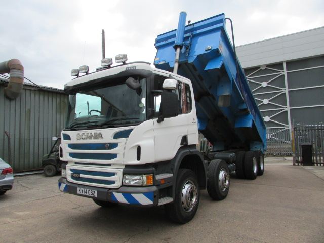 Vehicle Photo 16