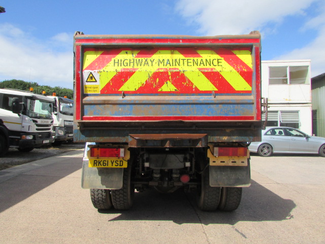 Vehicle Photo 8