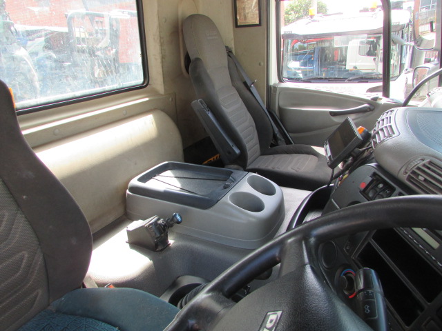 Vehicle Photo 11