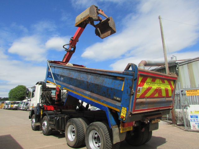Vehicle Photo 16