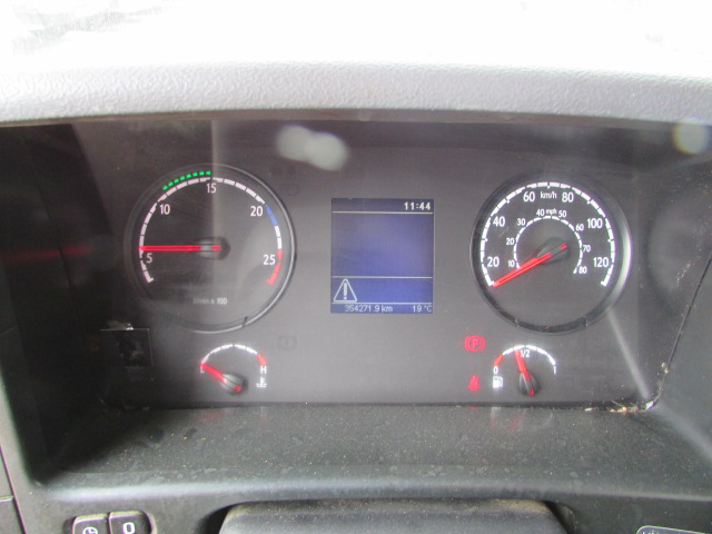 Vehicle Photo 12