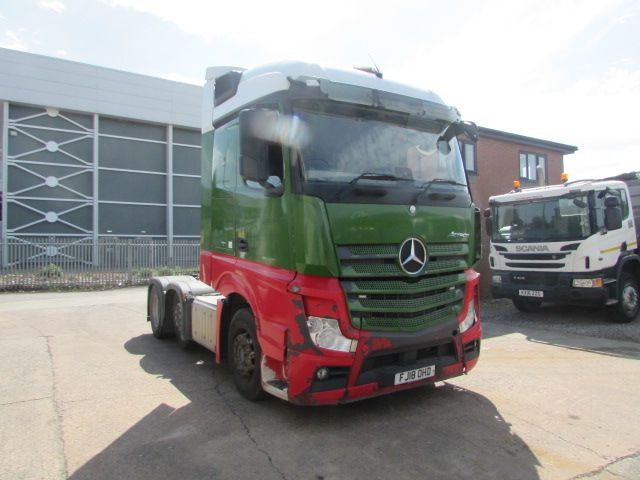 MERCEDES BENZ ACTROS 2546 6X2 TRACTOR UNIT (FJ18 OHD) S/N:4266