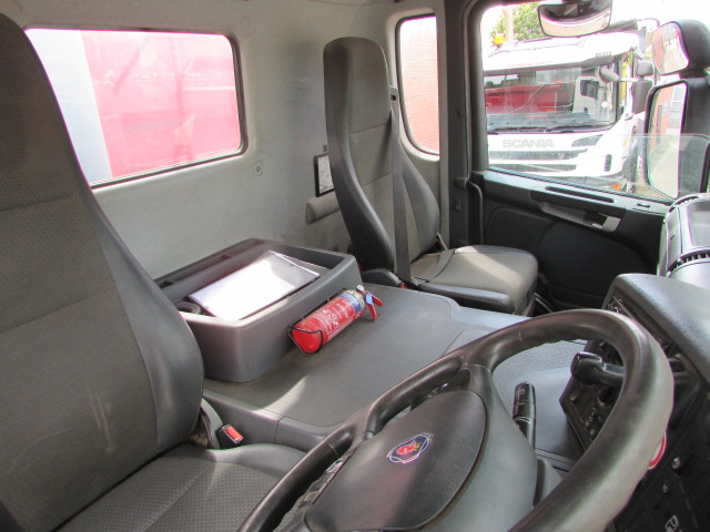 Vehicle Photo 9