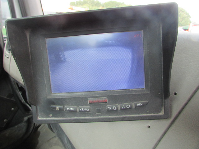 Vehicle Photo 12