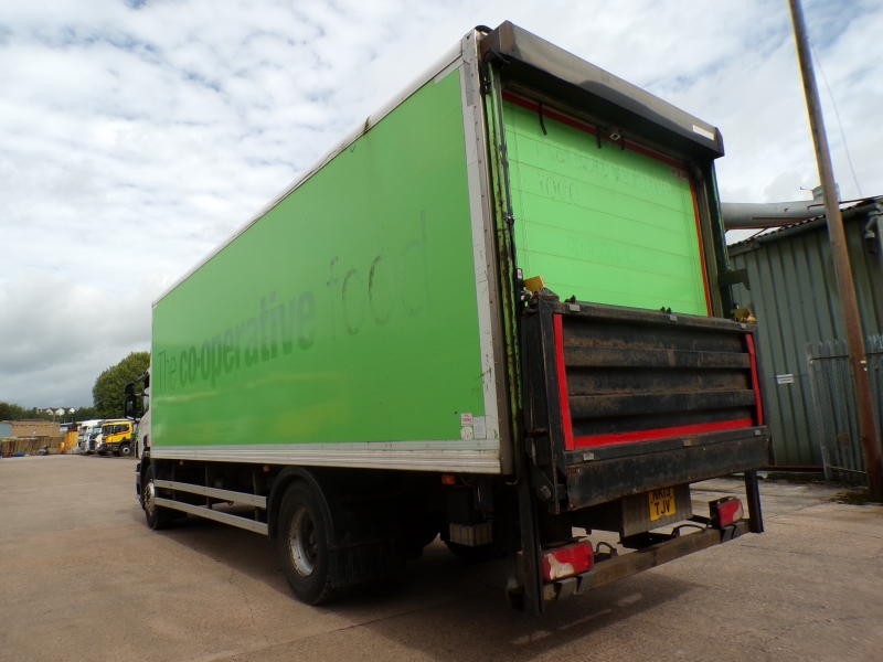 Vehicle Photo 4