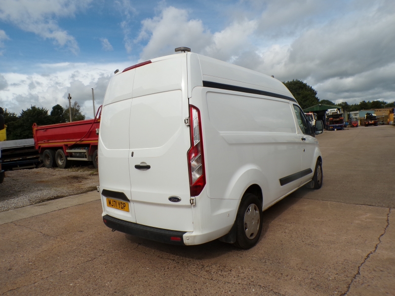 Vehicle Photo 8