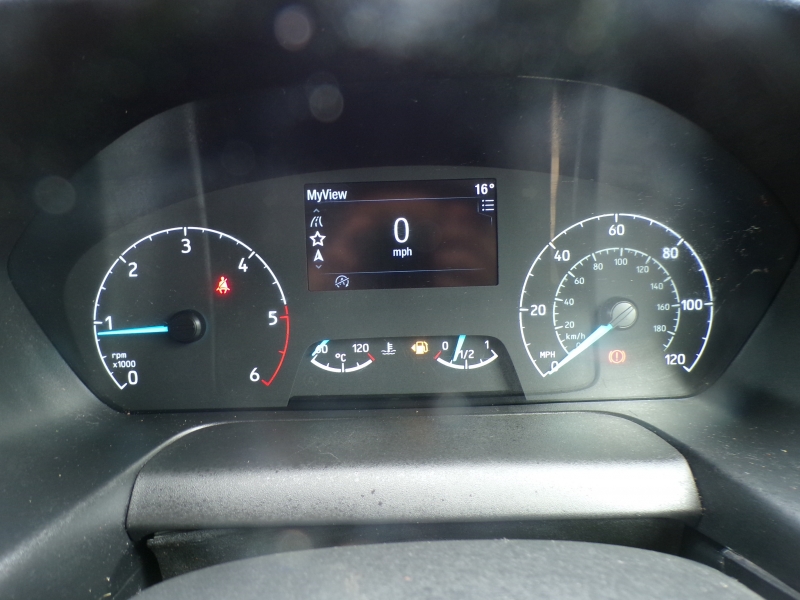 Vehicle Photo 14