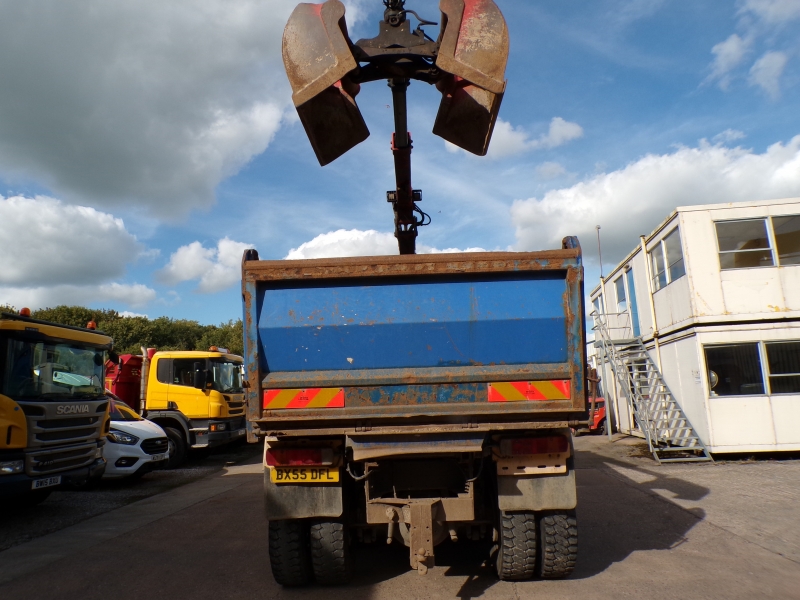Vehicle Photo 6