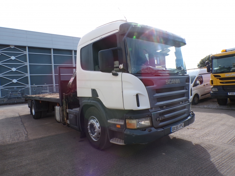 Vehicle Photo 2