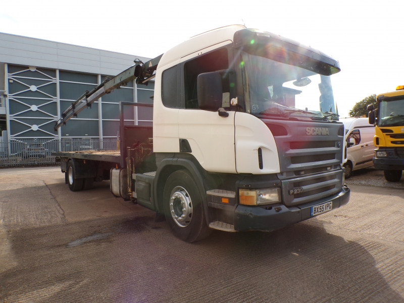 SCANIA P230 4X2 FLATBED WITH CRANE (BX55 VPG) S/N:4282