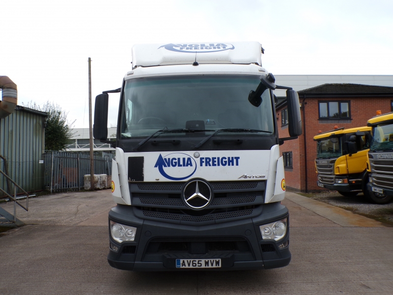 Vehicle Photo 3