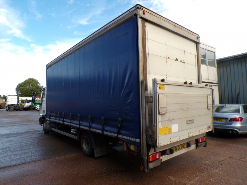 Vehicle Photo 2