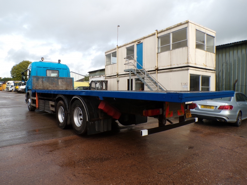 Vehicle Photo 2